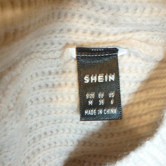 Women's Super soft V-neck  Ribbed  Knitted White Sweater Sz M( 6 US) - Picture 4 of 6